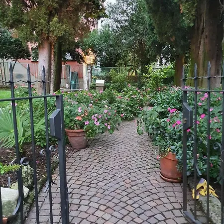 Frühstückspension La Lampara 3*